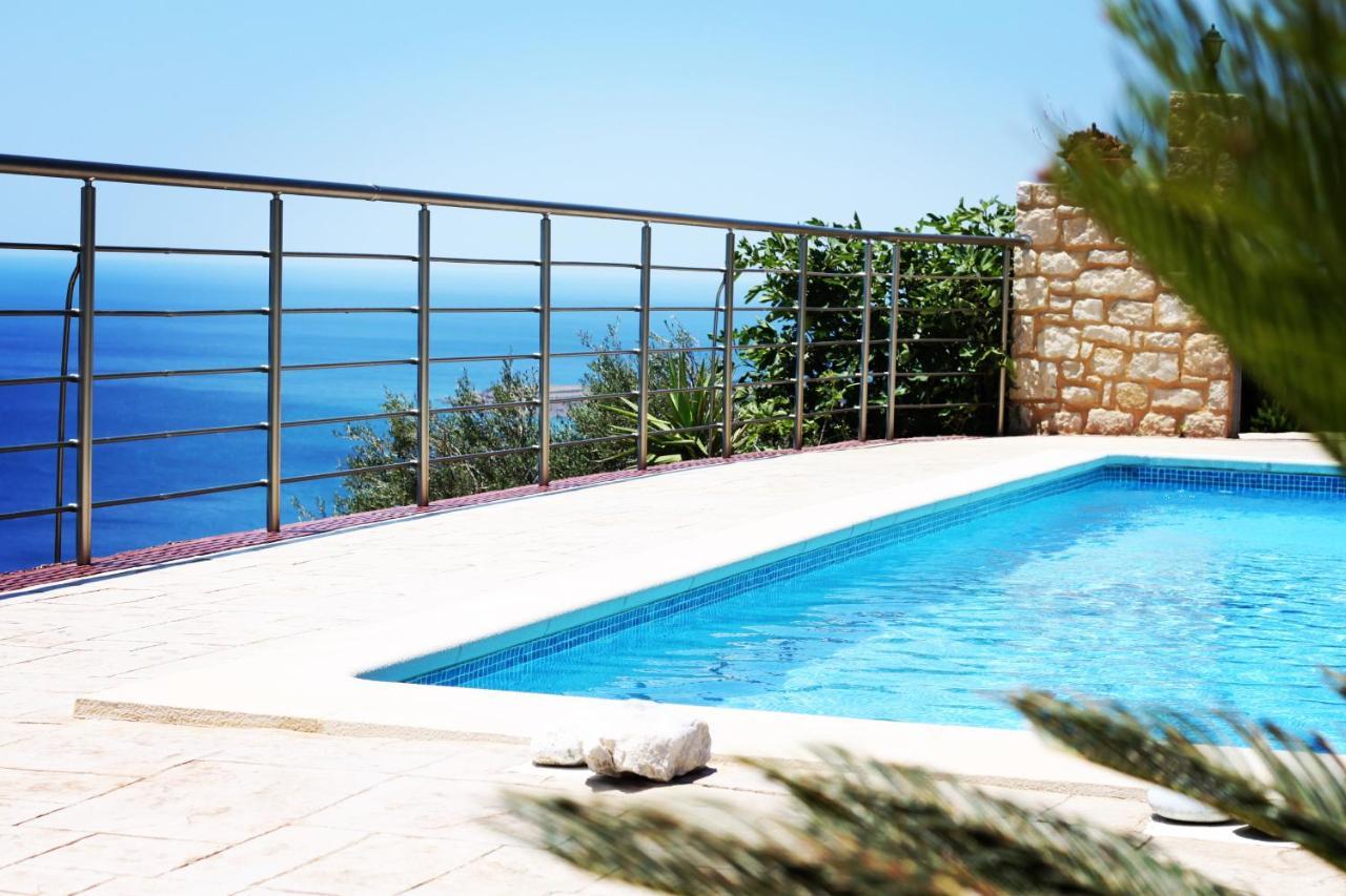 Maistros Villa Rodhákinon Buitenkant foto