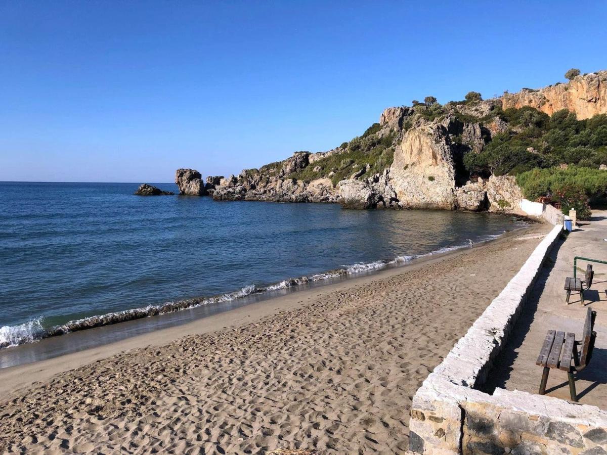 Maistros Villa Rodhákinon Buitenkant foto