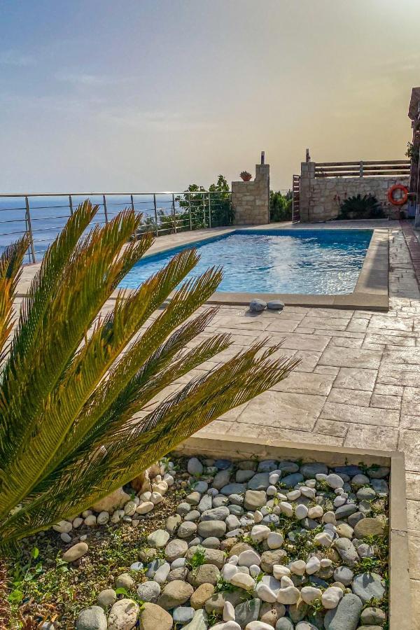 Maistros Villa Rodhákinon Buitenkant foto