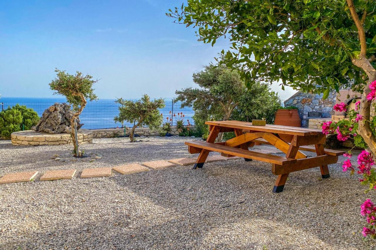 Maistros Villa Rodhákinon Buitenkant foto