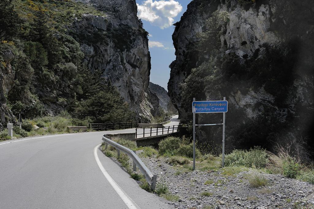 Maistros Villa Rodhákinon Buitenkant foto